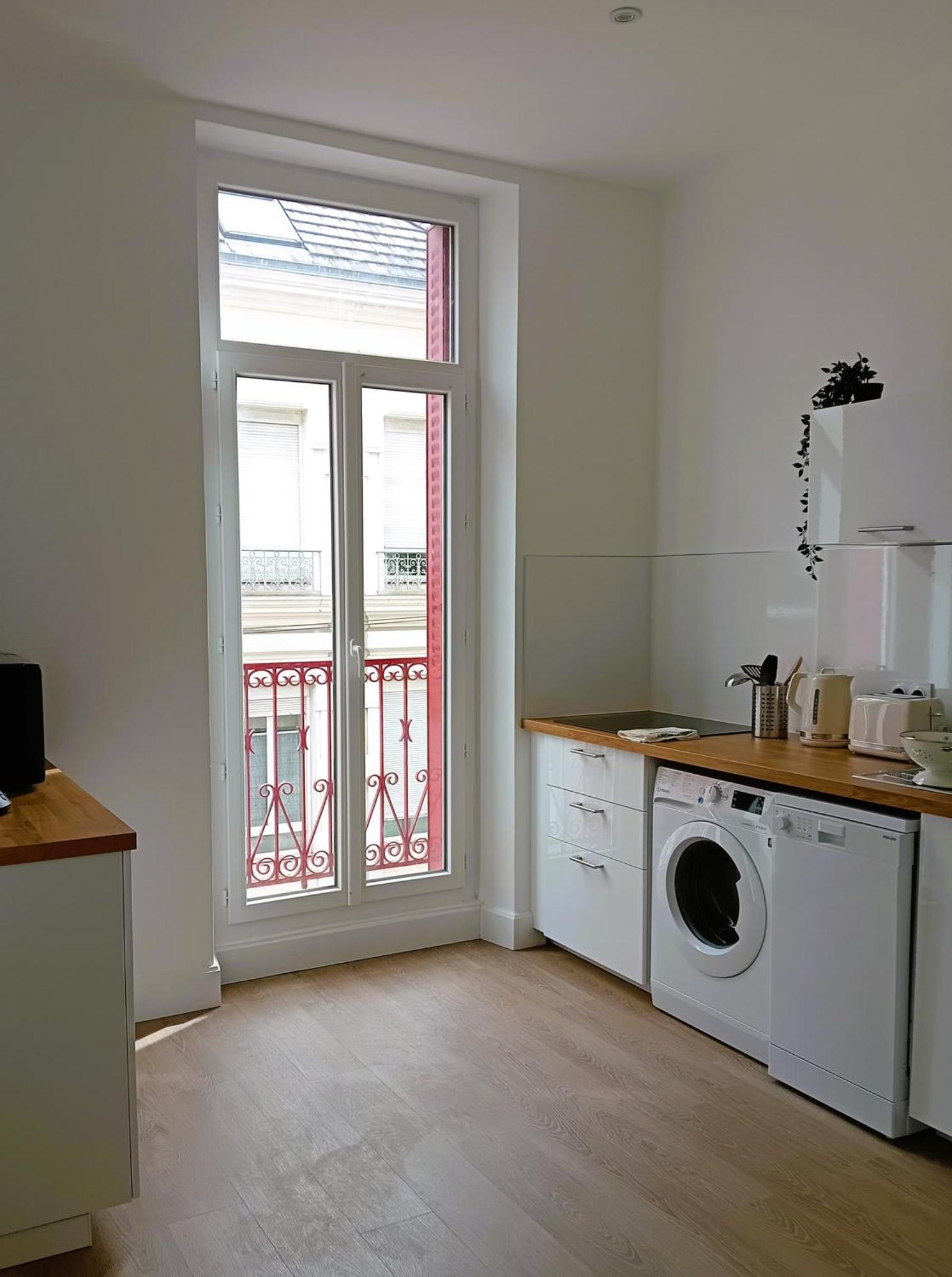 102 - Appart Renove Avec Grand Salon Et 1 Chambre - Tram Et Clinique Mutualiste A 1 Min Гренобль Экстерьер фото